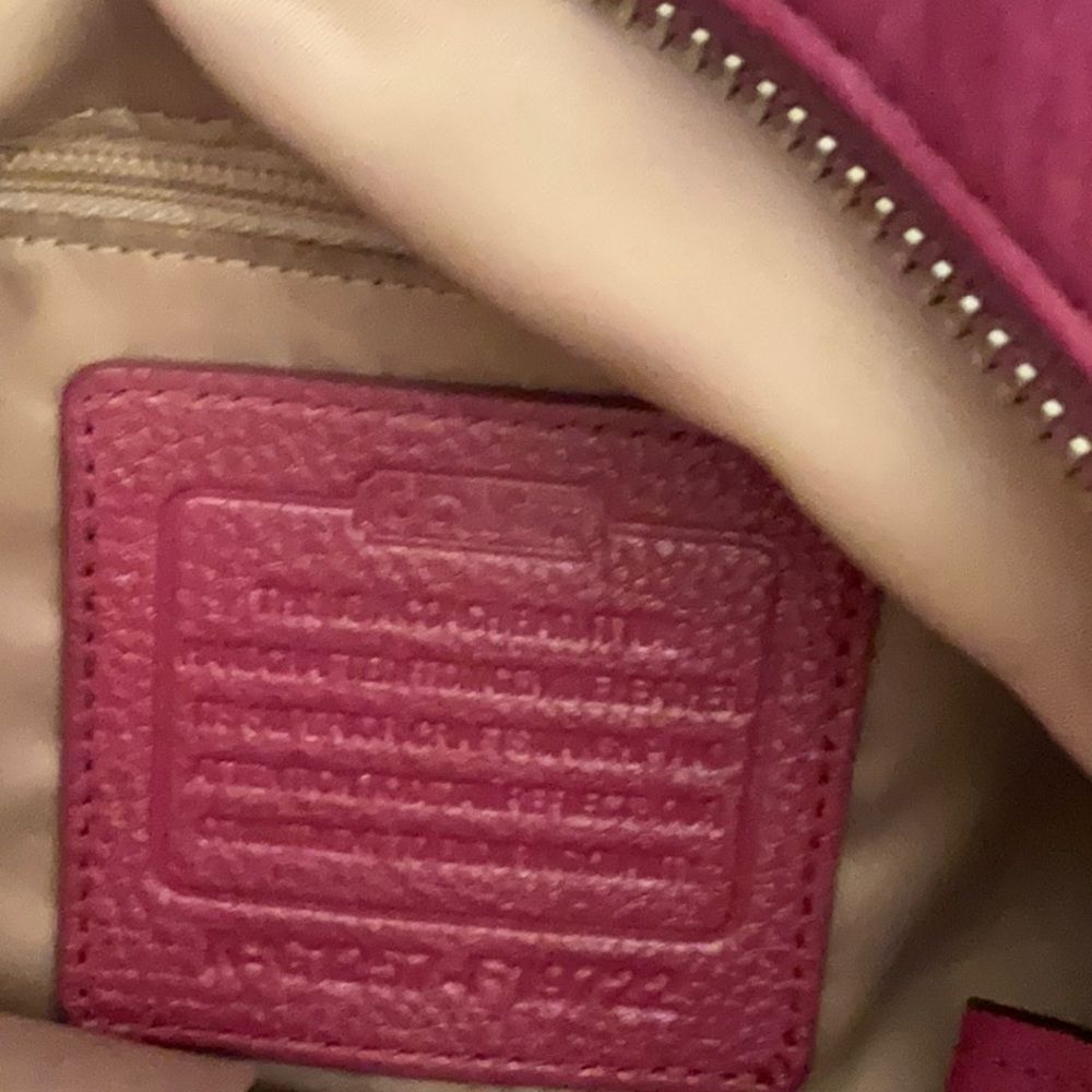 EUC *Coach* Fuscia Magenta BARBIE Pink Leather Handbag - Picture 8 of 12